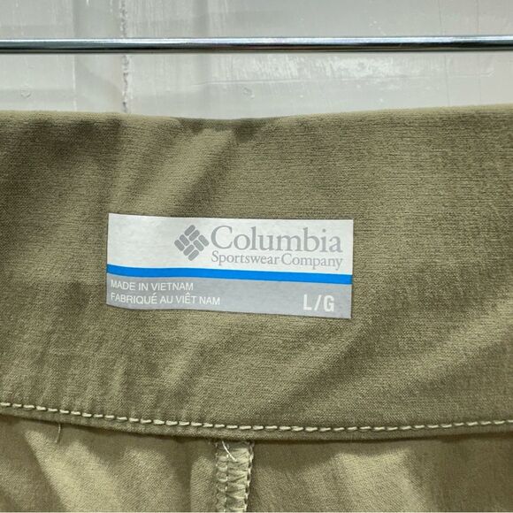 Columbia Trekkie North Athletic shorts women's large khaki color - Picture 3 of 4
